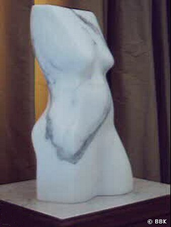 beeldhouwwerk_05.jpg - forse tors, marmer statuario, 42 cm